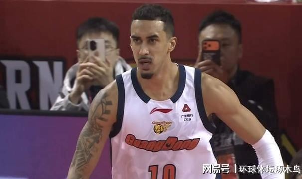 b体育官网首页-姜伟泽27分2板2助1断 CBA吉林98-119不敌广东 奎因42分