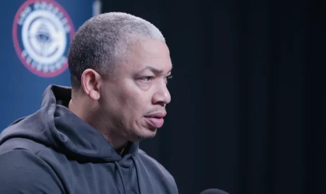 B体育-逆转勇士！泰伦卢点赞2功臣，加兰回应首秀，尼德豪泽摆明态度！