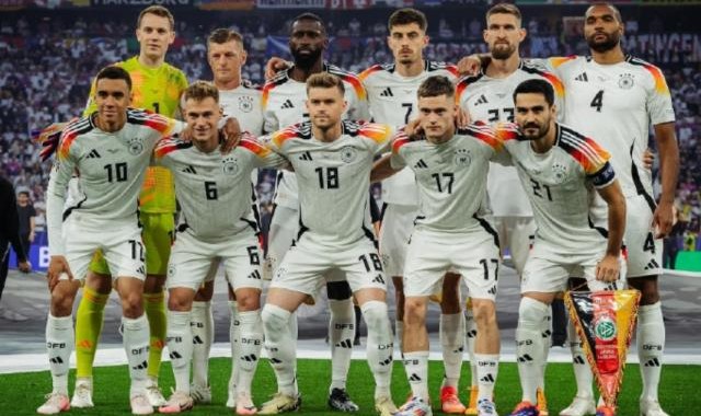 b体育官网首页-【数说】大师克罗斯，青春维尔茨，德国首战刷爆纪录